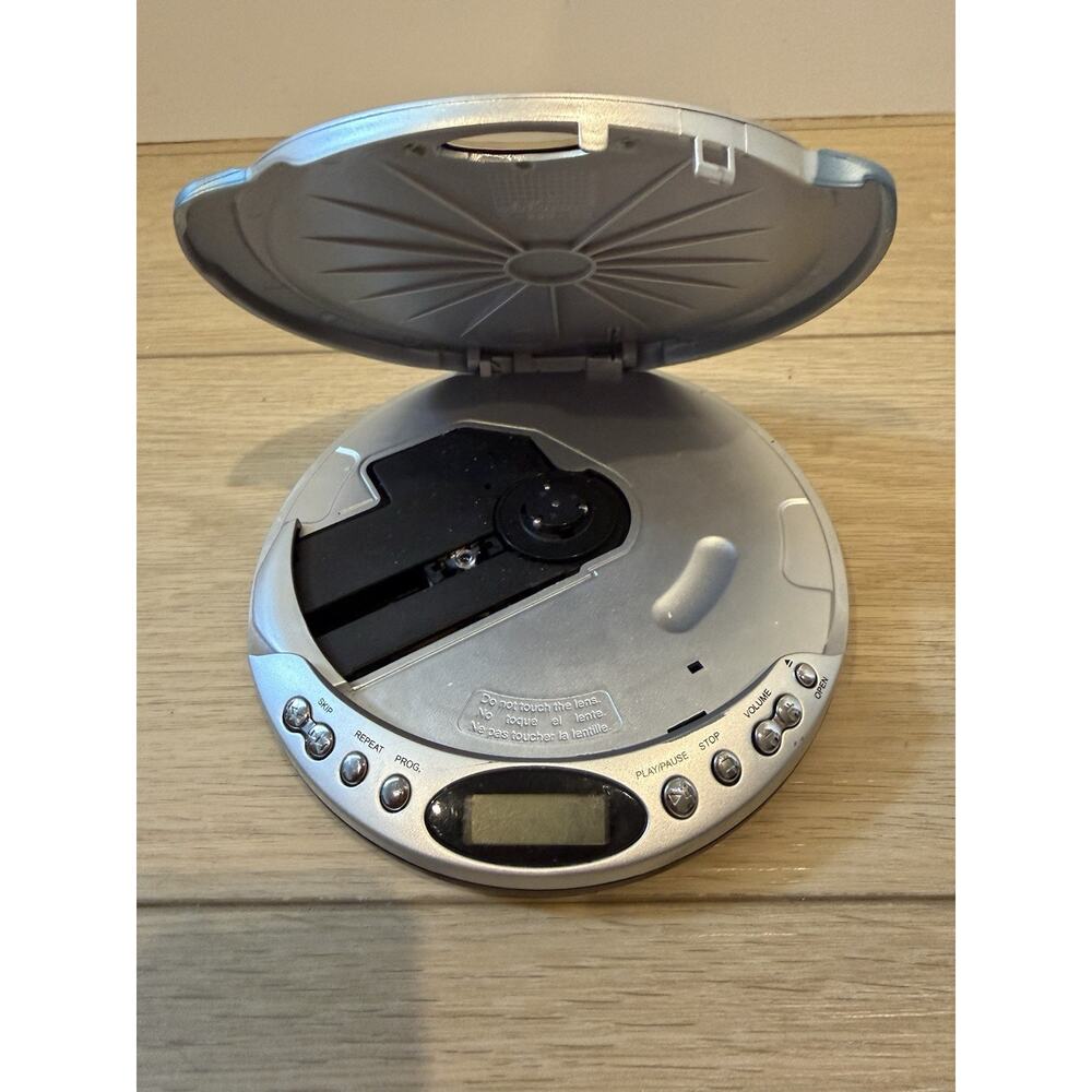 Durabrand Discman CD-566/ Audio Portable CD Player View Working Tested - Picture 2 of 3